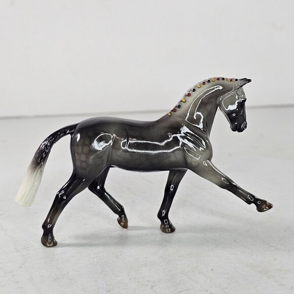 Breyerfest Lakritz 2022 Glossy Grey Hanoverian Stablemate Oktoberfest Treats Hor - Picture 6 of 8